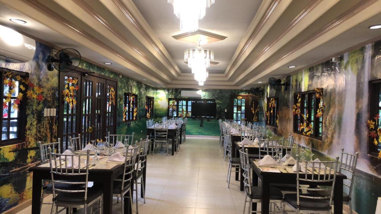 埃斯梅拉达布莱恩别墅度假酒店及餐厅 Palayan City 外观 照片
